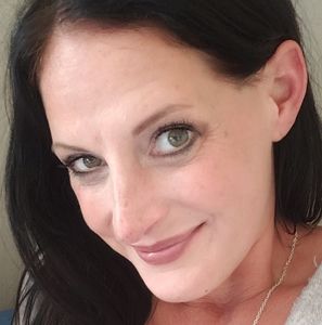 Meet your Posher, Karrie